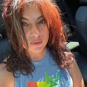 Meet your Posher, Laurie